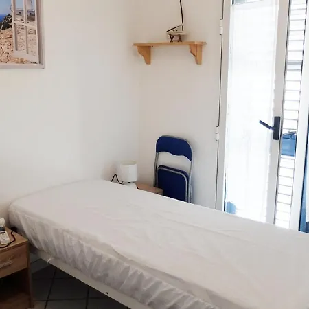 Lanterna Dei Marinai Apartment *