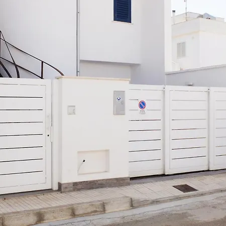 Lanterna Dei Marinai Apartment *