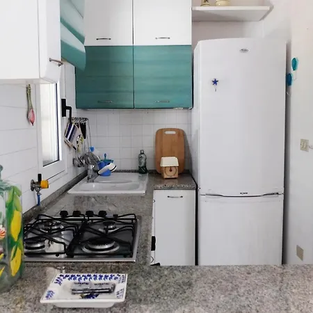 Lanterna Dei Marinai Apartment *